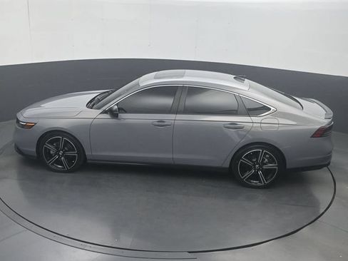 Used 2025 Honda Accord Sport image 22