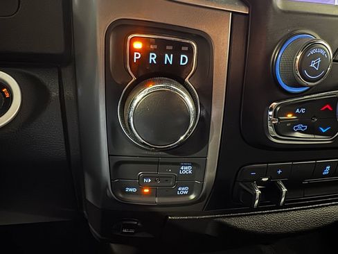 Used 2022 RAM 1500 Classic Warlock AWD/4WD image 39
