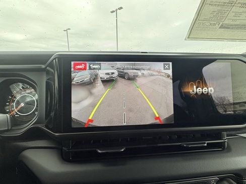 New 2026 Jeep Gladiator Rubicon image 13