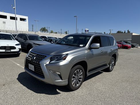 Used 2023 Lexus GX 460 Luxury w/ Off Road Package AWD/4WD image 2