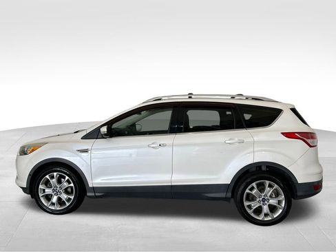 Used 2015 Ford Escape Titanium w/ Equipment Group 301A AWD/4WD image 2