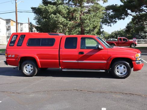 Used 2003 GMC Sierra 1500 SLT w/ SLT Preferred Equipment Group AWD/4WD image 29