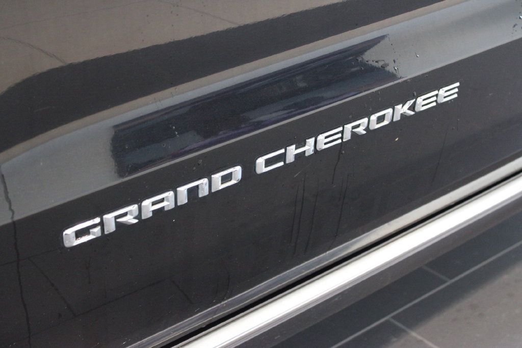 Used 2014 Jeep Grand Cherokee Summit AWD/4WD image 36