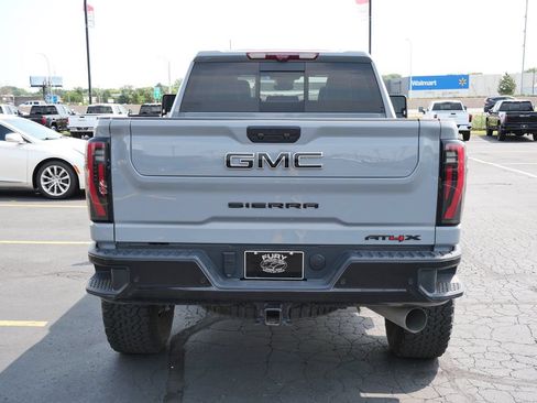 Used 2024 GMC Sierra 2500 AT4X AWD/4WD image 6