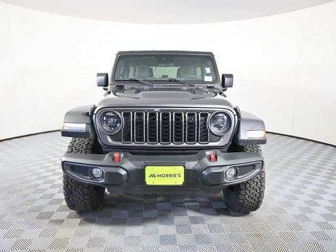 Used 2024 Jeep Wrangler Unlimited Rubicon w/ Dual Top Group AWD/4WD image 10