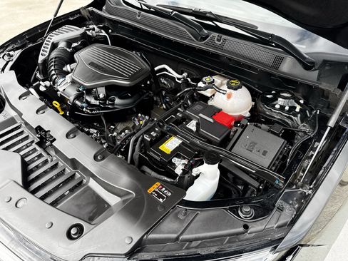 Used 2025 Chevrolet Blazer RS image 33