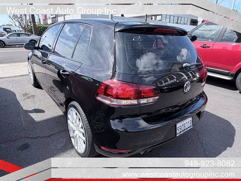 Used 2010 Volkswagen Golf 4-Door FWD image 5