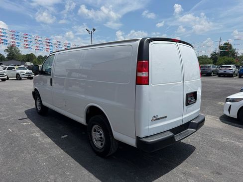 Used 2022 Chevrolet Express 2500 w/ Driver Convenience Package RWD image 8