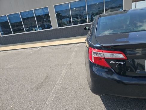 Used 2013 Toyota Camry SE FWD image 7