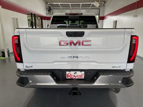 New 2026 GMC Sierra 2500 SLT w/ SLT Premium Package AWD/4WD image 5