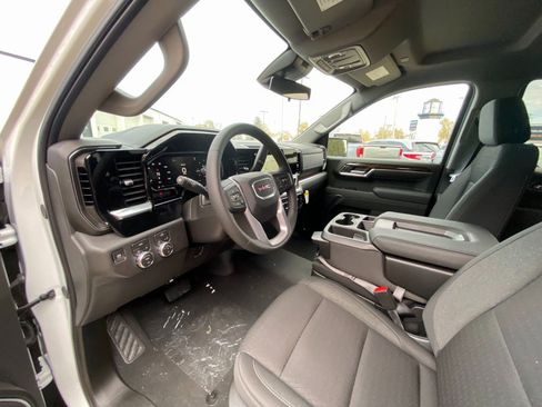 New 2026 GMC Sierra 1500 Elevation image 11