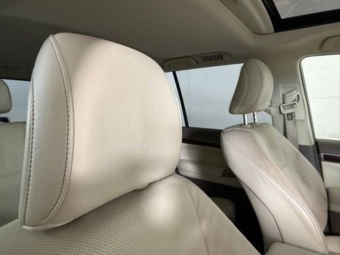 Used 2014 Lexus GX 460 w/ Premium Package image 35