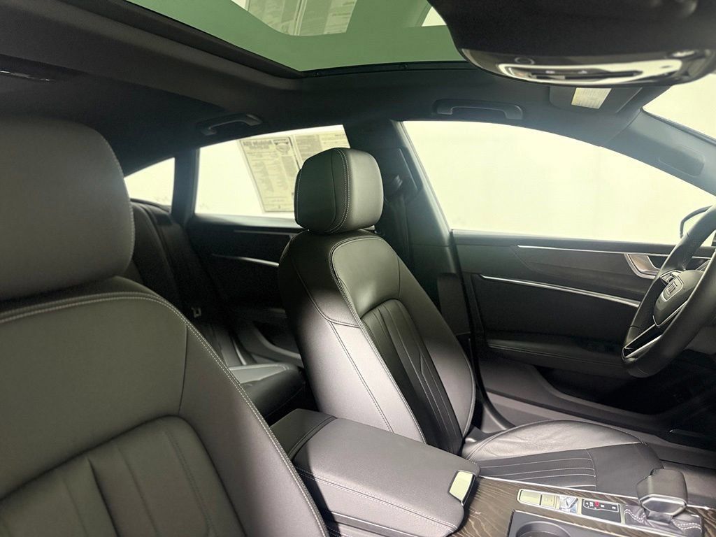 Used 2021 Audi A7 e Premium Plus w/ Interior Protection Package AWD/4WD image 25
