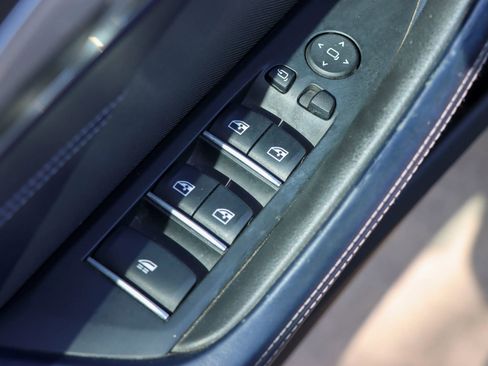 Used 2019 BMW M850i xDrive Convertible AWD/4WD image 19