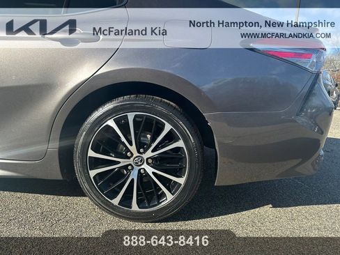 Used 2019 Toyota Camry SE image 24