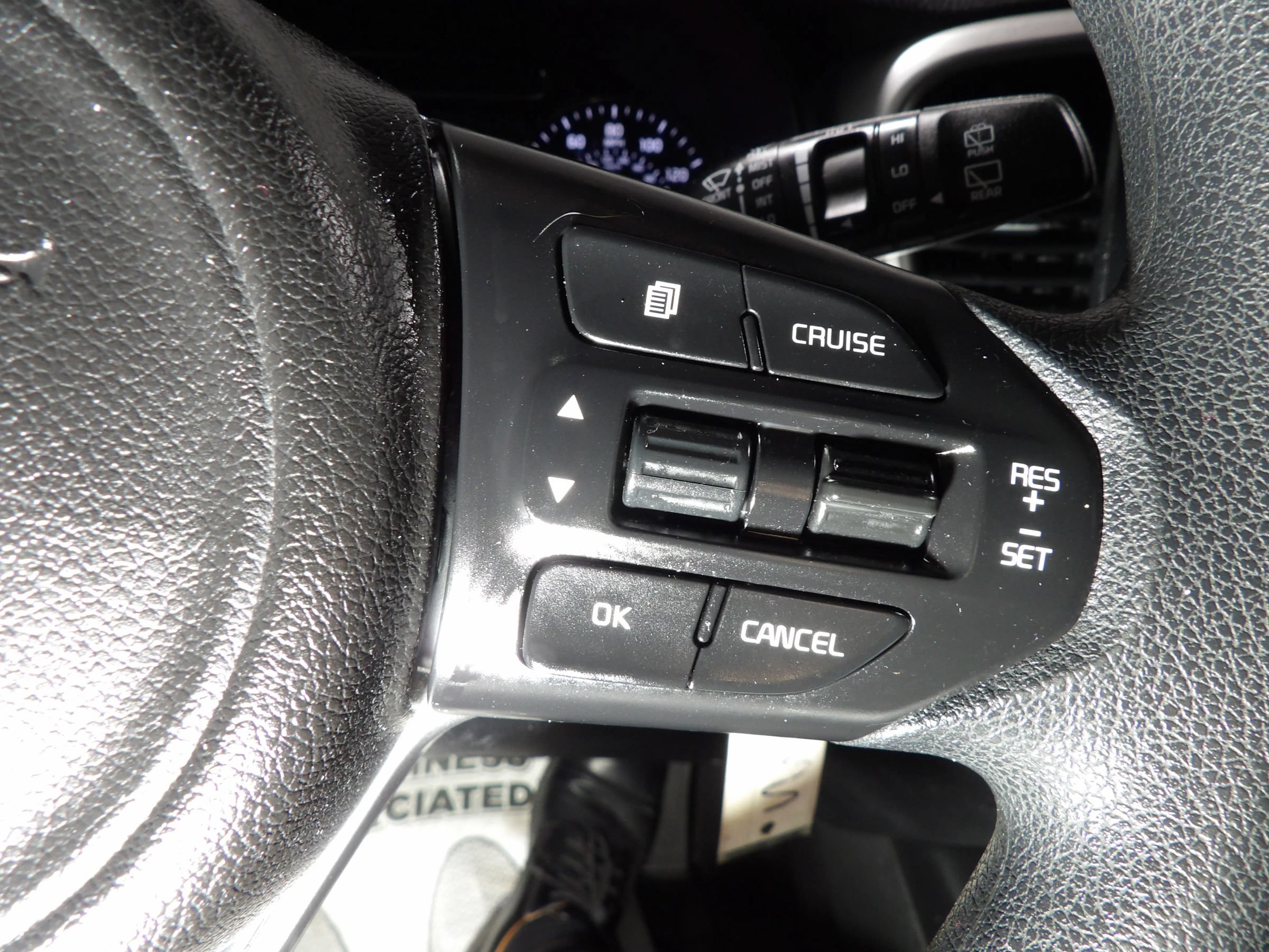 Used 2017 Kia Sorento FWD image 19