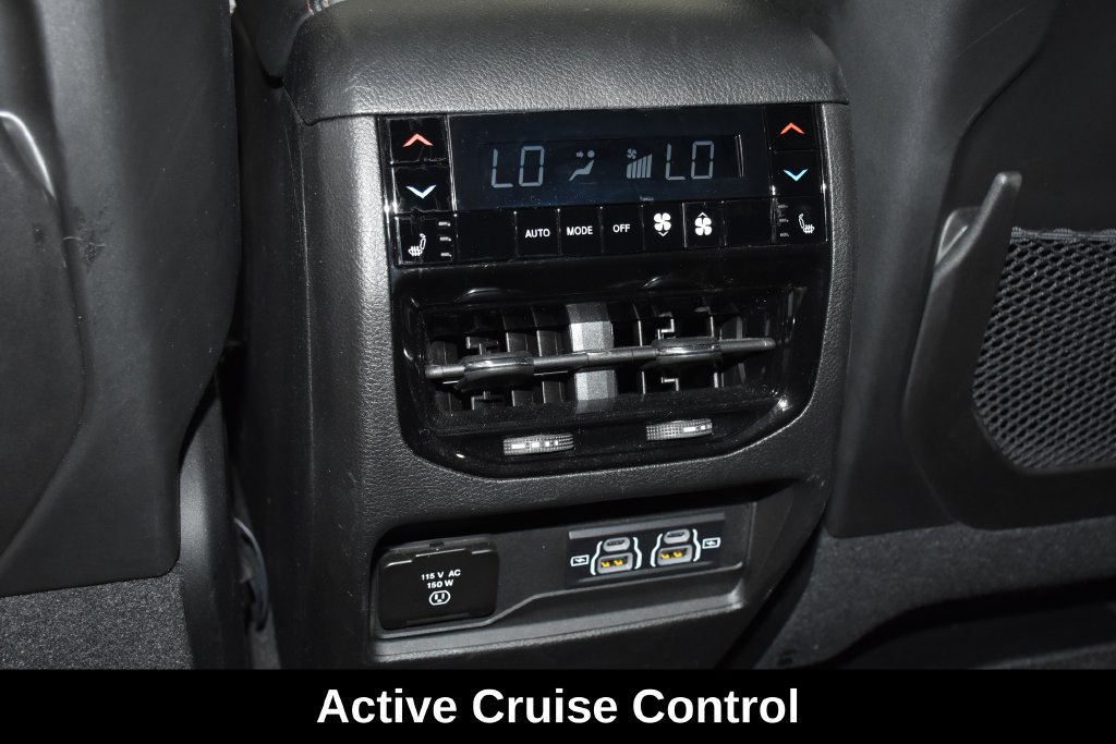 Used 2023 Jeep Grand Cherokee L Summit w/ Advanced Protech Group IV AWD/4WD image 29
