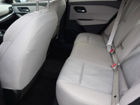 Certified 2025 Nissan Rogue SV AWD/4WD image 18