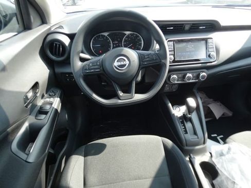 New 2025 Nissan Kicks Play S image 12