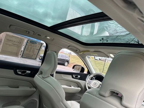Used 2025 Volvo XC60 T8 Plus w/ Climate Package image 18