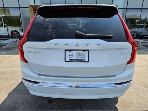 Used 2024 Volvo XC90 T8 Plus AWD/4WD image 6