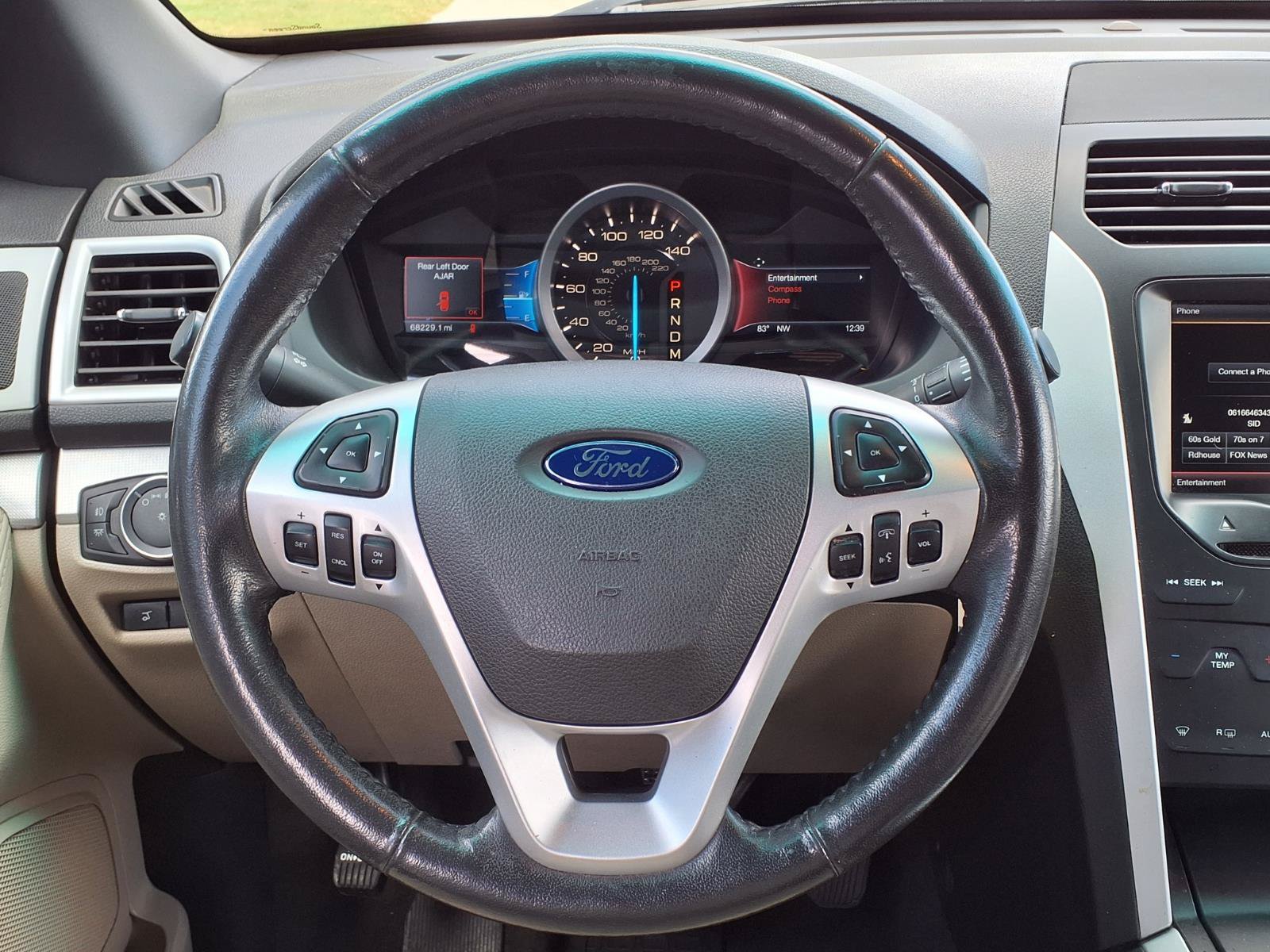 Used 2014 Ford Explorer XLT w/ Equipment Group 202A FWD image 20