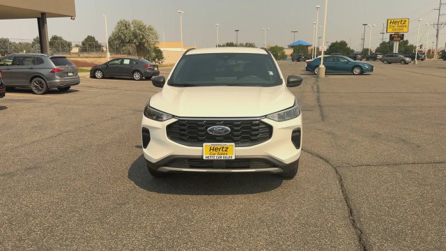Used 2025 Ford Escape ST-Line w/ Tech Pack #1 AWD/4WD image 3