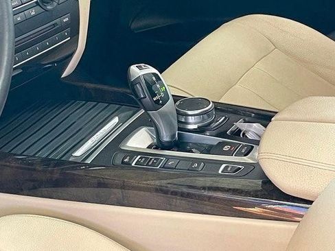 Used 2018 BMW X5 xDrive40e image 16