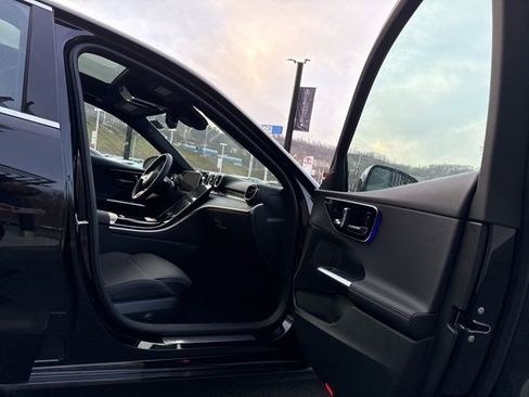 Used 2024 Mercedes-Benz C 300 4MATIC Sedan image 25