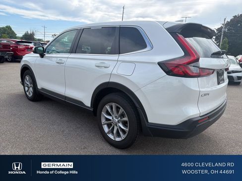 Used 2025 Honda CR-V EX image 9