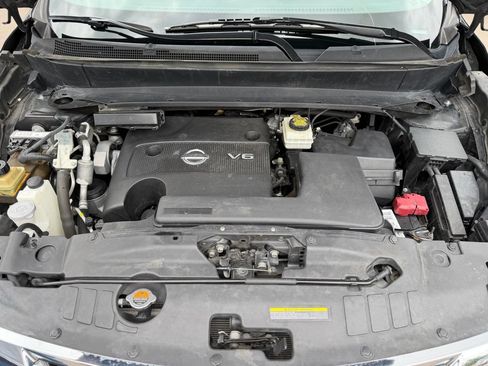 Used 2015 Nissan Pathfinder SL w/ Cargo Package AWD/4WD image 28