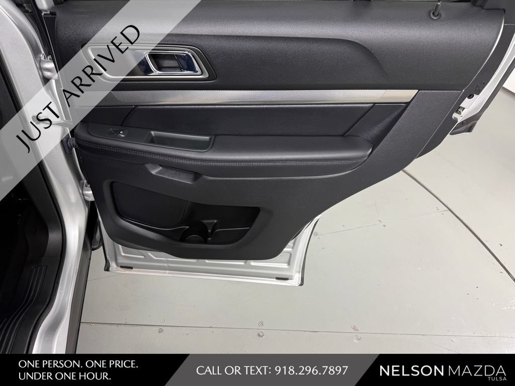 Used 2019 Ford Explorer XLT FWD image 39