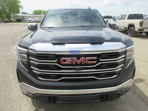 New 2026 GMC Sierra 1500 SLT w/ SLT Premium Plus Package AWD/4WD image 13