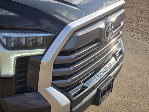 Used 2022 Toyota Tundra Limited image 12