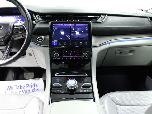 Used 2021 Jeep Grand Cherokee L Overland AWD/4WD image 19