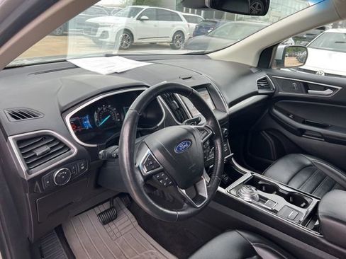 Used 2019 Ford Edge SEL w/ Cold Weather Package AWD/4WD image 12