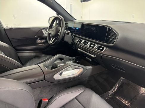 Used 2023 Mercedes-Benz GLE 450 4MATIC w/ Premium Package image 24