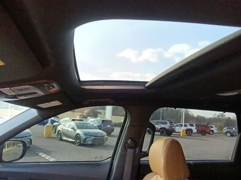 Used 2024 Kia Telluride EX X-Line image 15