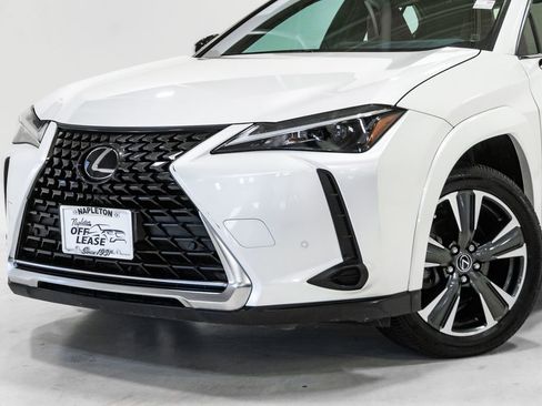 Used 2024 Lexus UX 250h AWD w/ Premium Package image 2