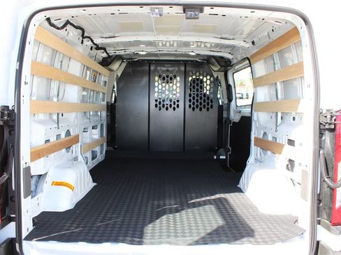 Used 2025 Ford Transit 250 Low Roof w/ Exterior Upgrade Package RWD image 17
