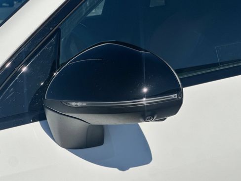 Used 2023 Mercedes-Benz GLC 300 image 51