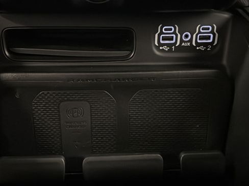 Used 2021 RAM 1500 Laramie AWD/4WD image 30