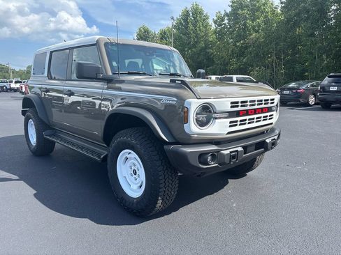 New 2026 Ford Bronco Heritage Edition AWD/4WD image 3