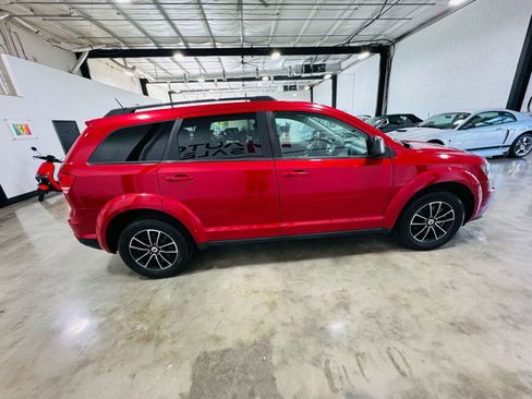 Used 2018 Dodge Journey SE w/ Popular Equipment Group image 5