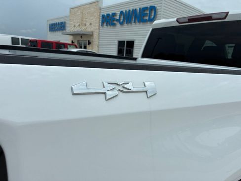 Used 2024 GMC Sierra 1500 Pro w/ Pro Value Package AWD/4WD image 8