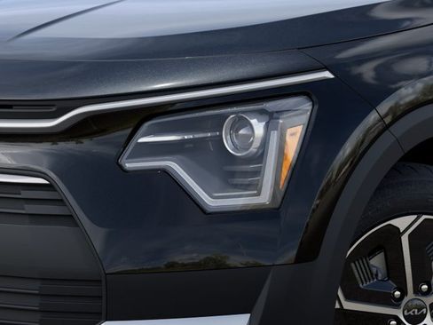 New 2026 Kia Niro LX FWD image 10