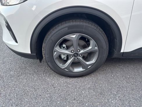 New 2025 Ford Escape ST-Line w/ Equipment Group 301A image 10