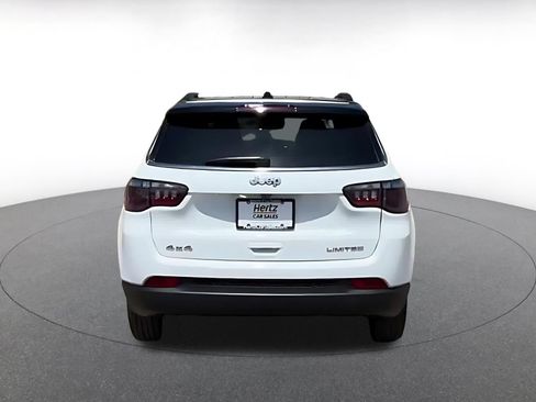 Used 2025 Jeep Compass Limited AWD/4WD image 12
