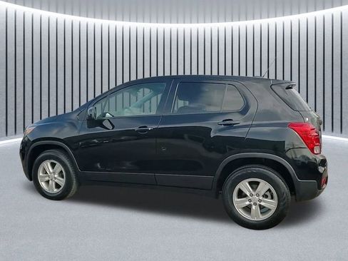 Used 2021 Chevrolet Trax LS w/ Tint and Cruise Package image 13