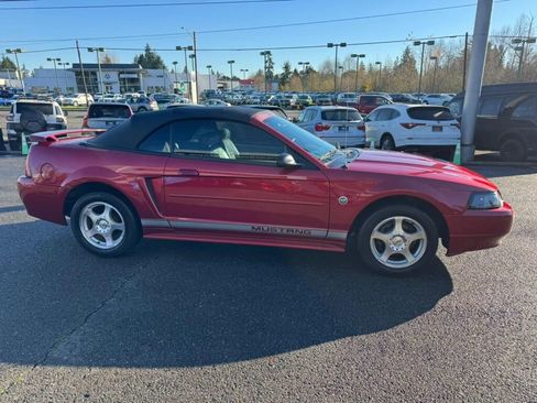 Used 2004 Ford Mustang Deluxe image 5